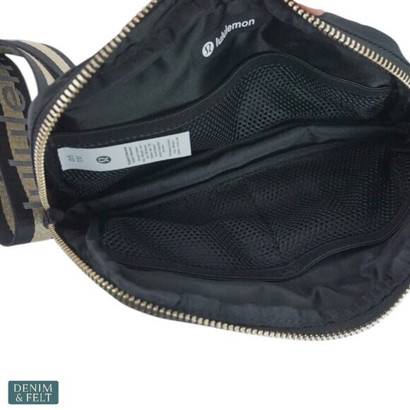 Lululemon Everywhere Belt Bag Black Gold Logo Strap Limited Edition NEW/NWT!! - Picture 7 of 11